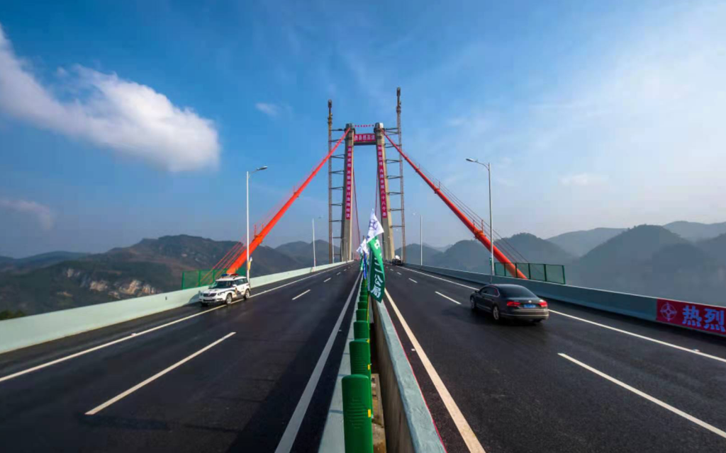 Китай занимает первое место в мире по протяженности скоростных автомобильных дорог