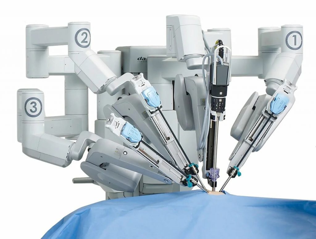 Китайский робот-хирург провел операцию по замене коленного сустава