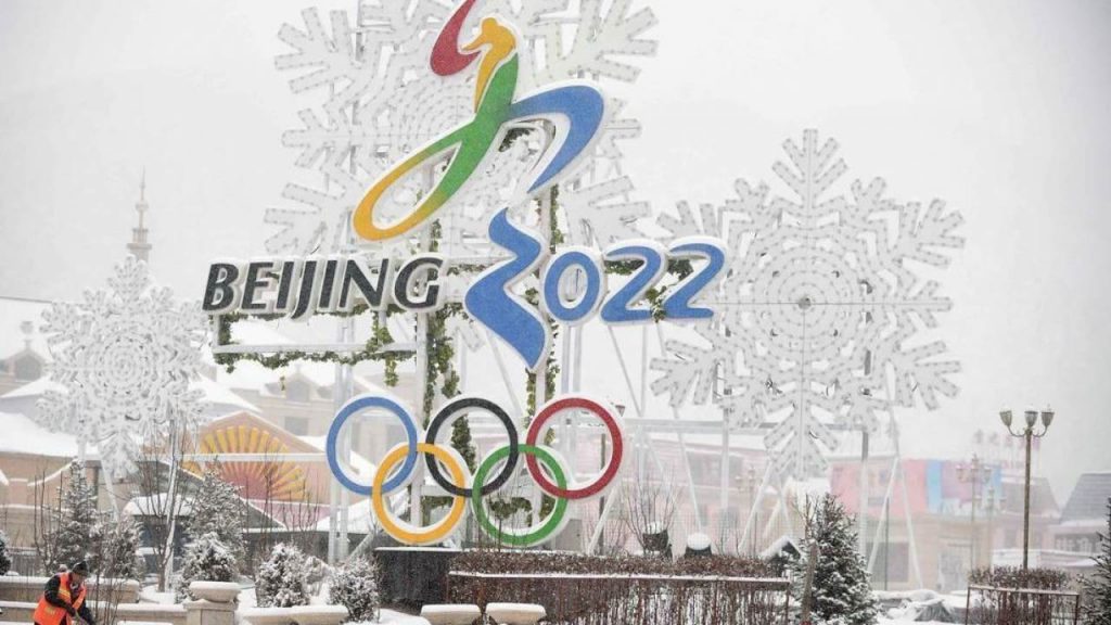 Волонтер на Олимпиаде в Пекине Цзян И поделилась с корреспондентом CGTN впечатлениями от работы на Играх