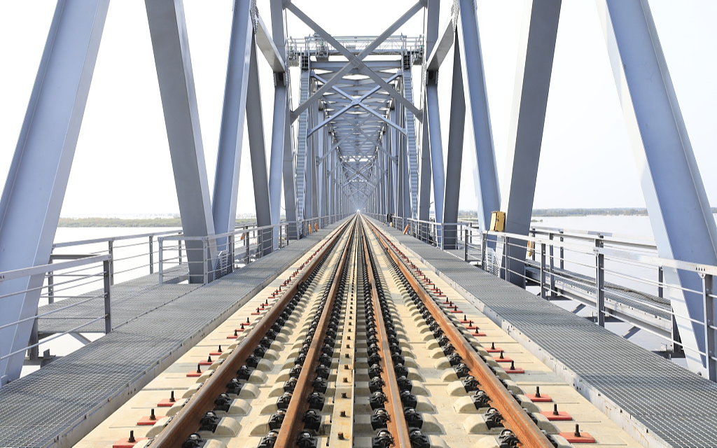 Мост через Амур в Китай достроят к лету 2023 года
