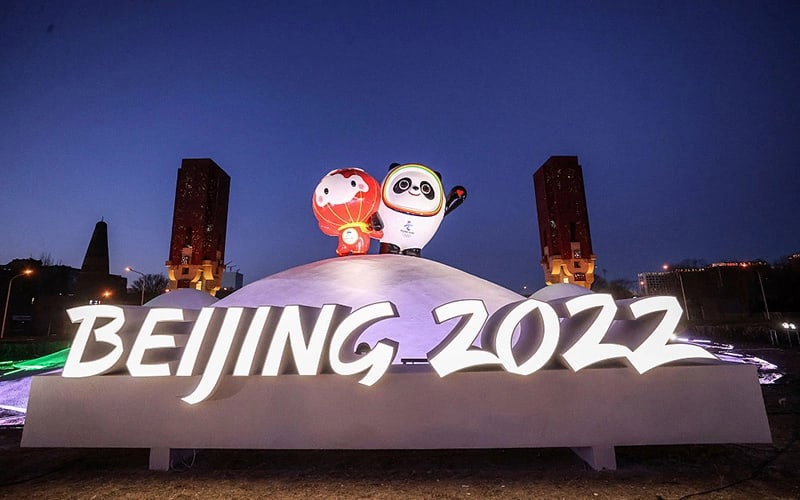 Пекин встречает Олимпиаду-2022 световым шоу и традиционными декорациями