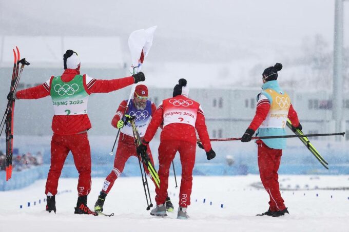 Впервые за 42 года отечественные лыжники выиграли мужскую эстафету на Олимпийских зимних играх
