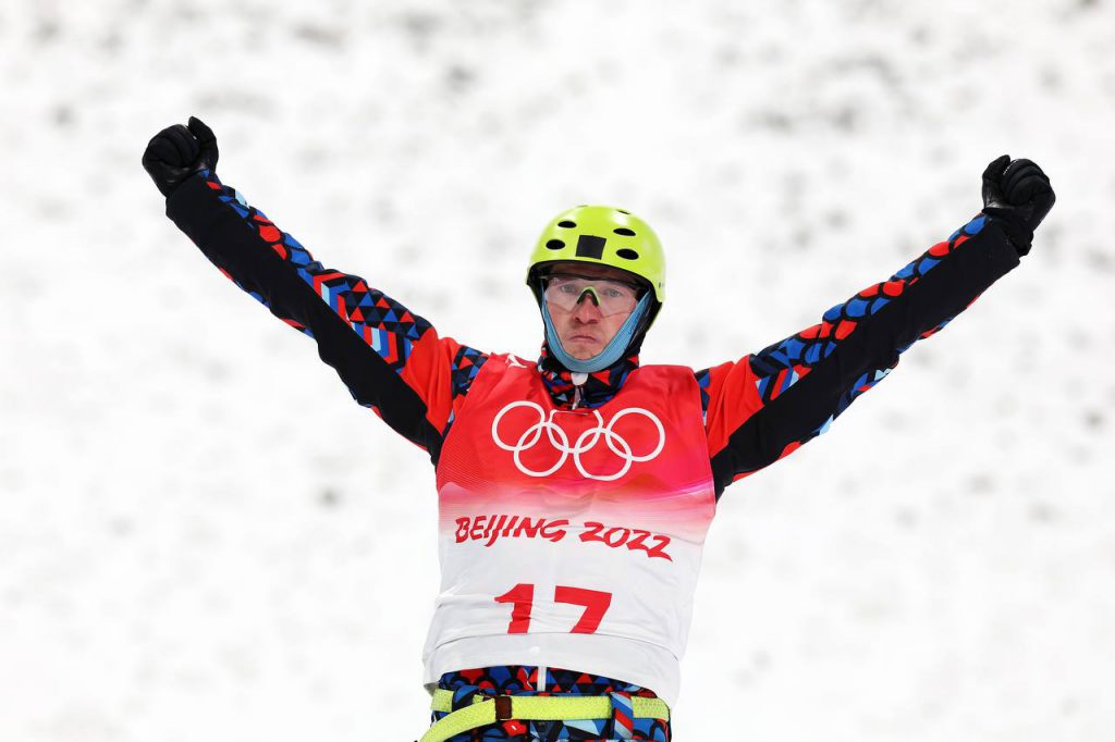 Фристайлист Илья Буров стал бронзовым призёром Олимпийских зимних игр по лыжной акробатике