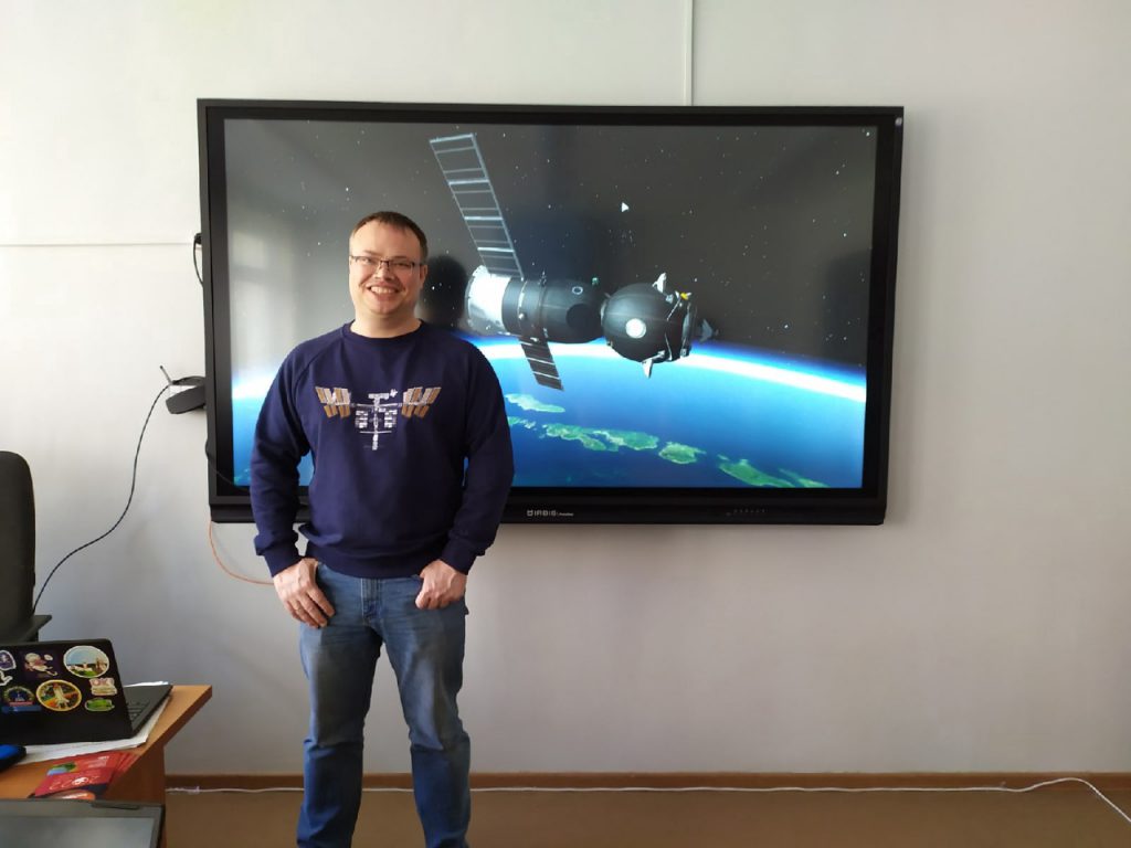 Михаил Котов научный журналист поздравил Китай с Днём китайской космонавтики