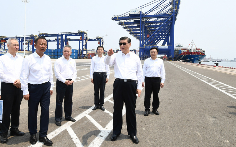 Си Цзиньпин проинспектировал зону экономического развития Янпу в китайской провинции Хайнань
