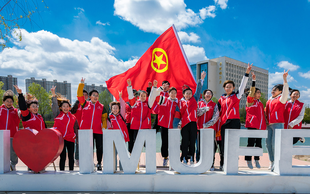 В Коммунистическом союзе молодежи Китая насчитывалось более 73,7 млн членов по состоянию на конец 2021 года