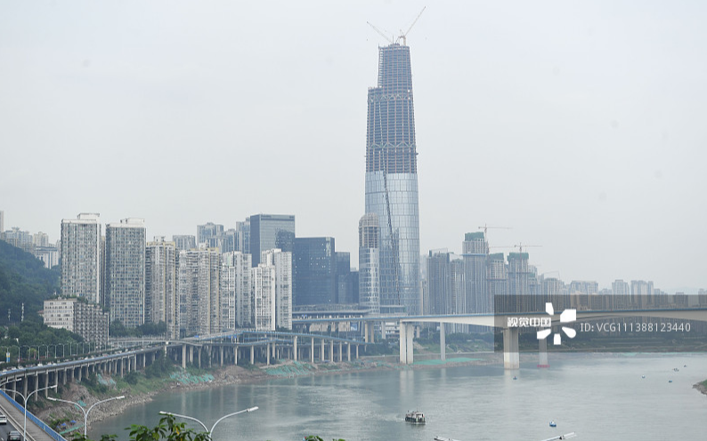 В Чунцине завершилось строительство главной конструкции нового небоскреба