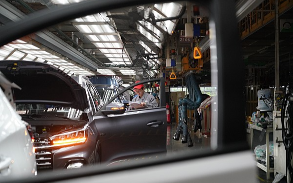В Госдуме заявили о заходе китайского производителя на заводы Volkswagen и Volvo в Калуге