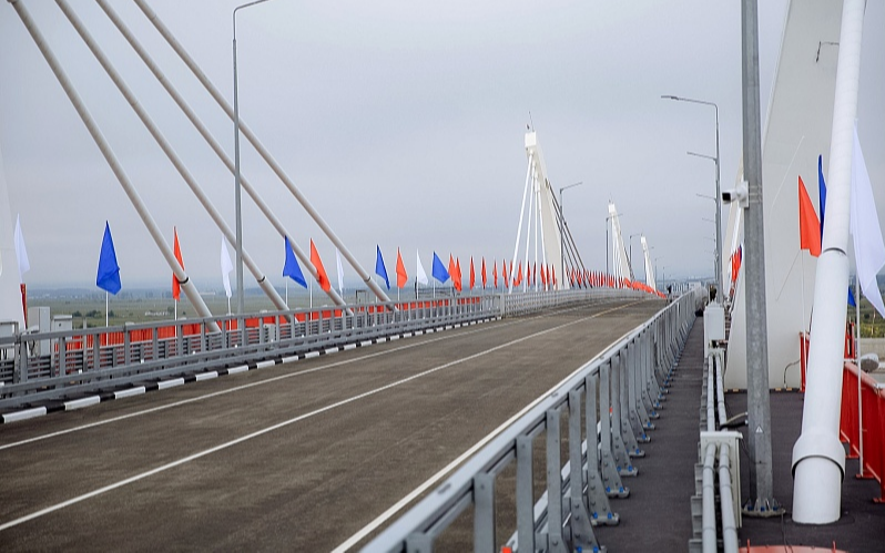 В Амурской области возобновилось движение по международному мосту