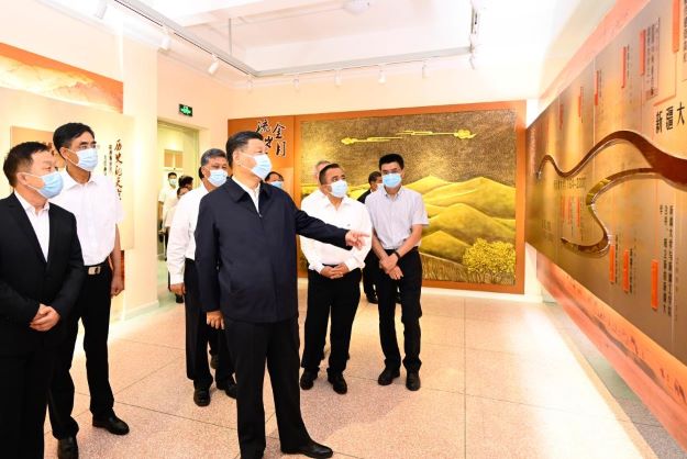 Председатель КНР Си Цзиньпин с 12 по 13 июля находился с инспекционной поездкой в Синьцзян-Уйгурском автономном районе
