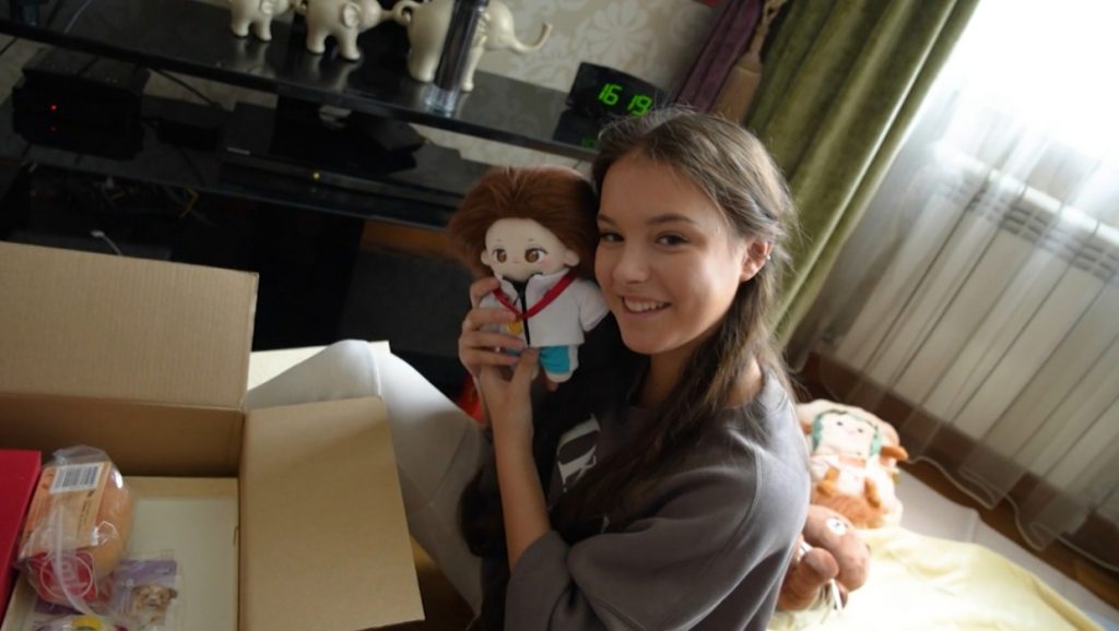 Анна Щербакова получила 230 кг подарков из Китая