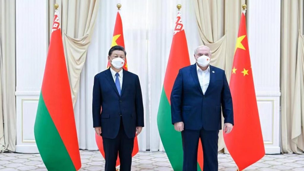Председатель КНР Си Цзиньпин провел встречу с Президентом Беларуси Александром Лукашенко