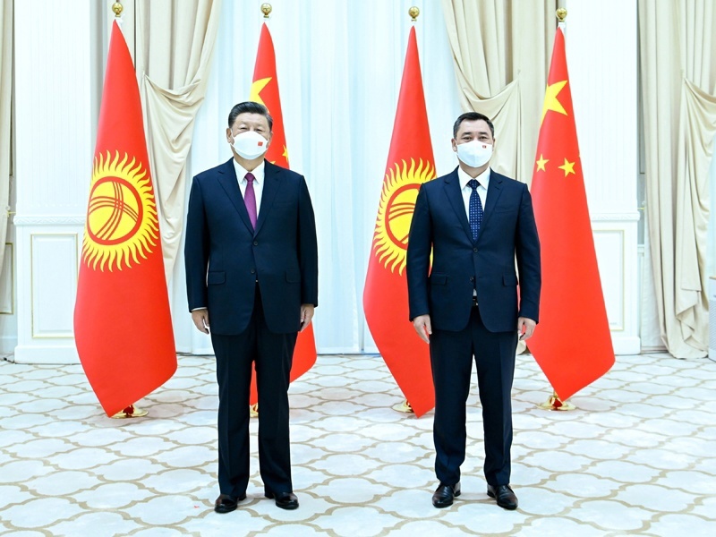 Китай был, есть и всегда будет надежным другом и партнером Кыргызстана, заявил председатель КНР Си Цзиньпин на встрече в Самарканде с президентом Кыргызстана Садыром Жапаровым