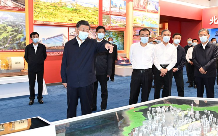 ​Председатель КНР Си Цзиньпин посетил в Пекине выставку «На пути к новой эпохе» и призвал стремиться к новой победе социализма с китайской спецификой