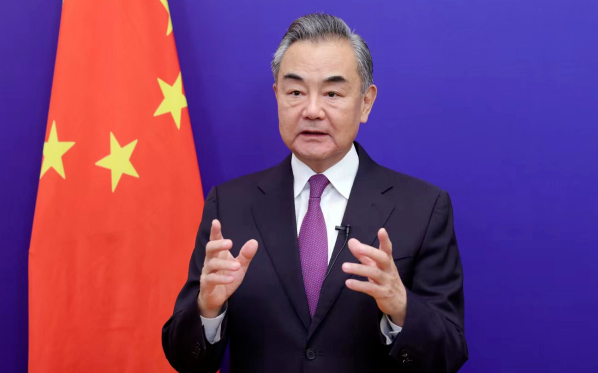 Ван И изложил позицию Китая по тайваньскому вопросу в нью-йоркской штаб-квартире Азиатского общества