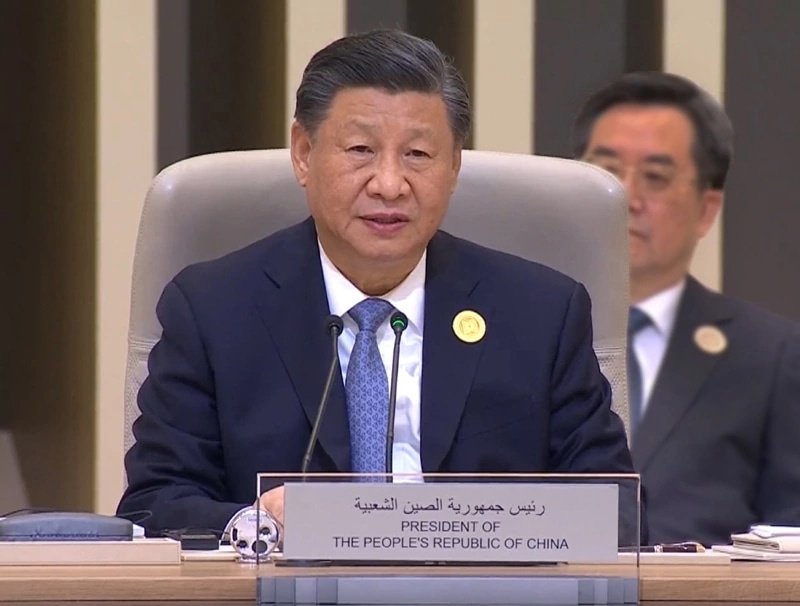 Председатель КНР Си Цзиньпин 9 декабря в Эр-Рияде на первом саммите Китай — Арабские страны призвал стороны развивать дух китайско-арабской дружбы и формировать более тесное китайско-арабское сообщество с единой судьбой