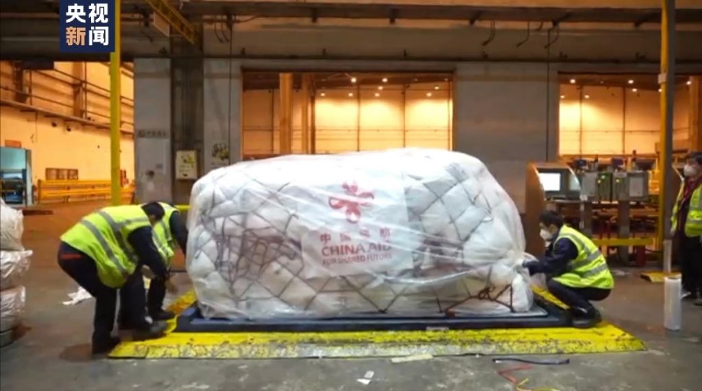 Из Шанхая в Турцию была направлена партия палаток весом 53 тонны