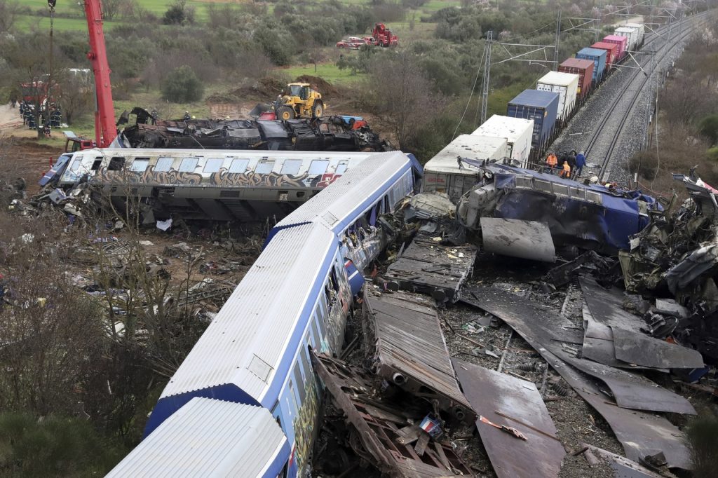 Соболезнования в связи с произошедшей в стране железнодорожной катастрофой