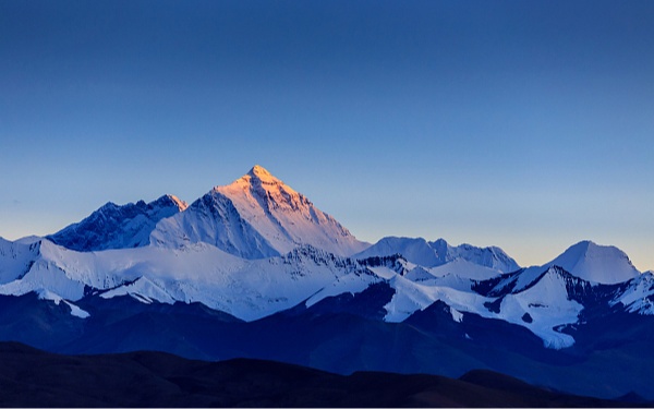 В регионе Эвереста наблюдается улучшение экологической обстановки