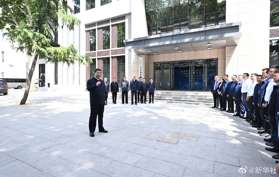Си Цзиньпин посетил с инспекцией город Шицзячжуан