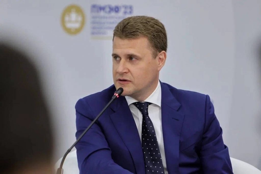 Глава Минвостокразвития России Алексей Чекунков принял участие в бизнес-диалоге ПМЭФ «Россия – Китай»