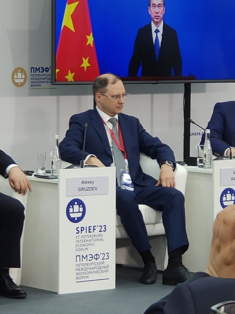 Поддержку российским компаниям в Китае оказывают Российский экспортный центр и Торговое представительство РФ в КНР