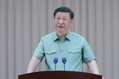 Си Цзиньпин проинспектировал Восточную зону боевого командования НАК