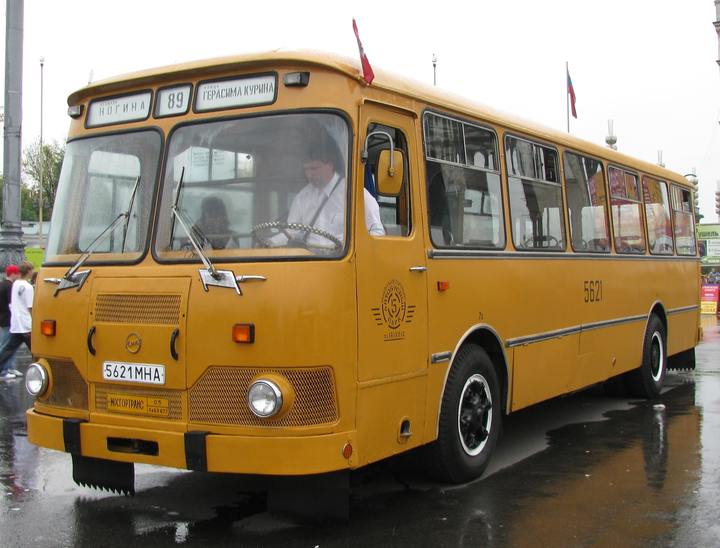 2 сентября легендарные советские автобусы вернулись на маршрут № 7