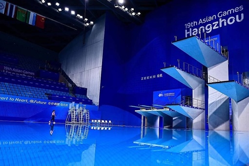 Пловец Цинь Хайян принес Китаю сотую золотую медаль на Азиатских играх в Ханчжоу