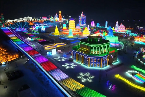 27-й Чанчуньский фестиваль льда и снега открылся во вторник в северо-восточной провинции Цзилинь