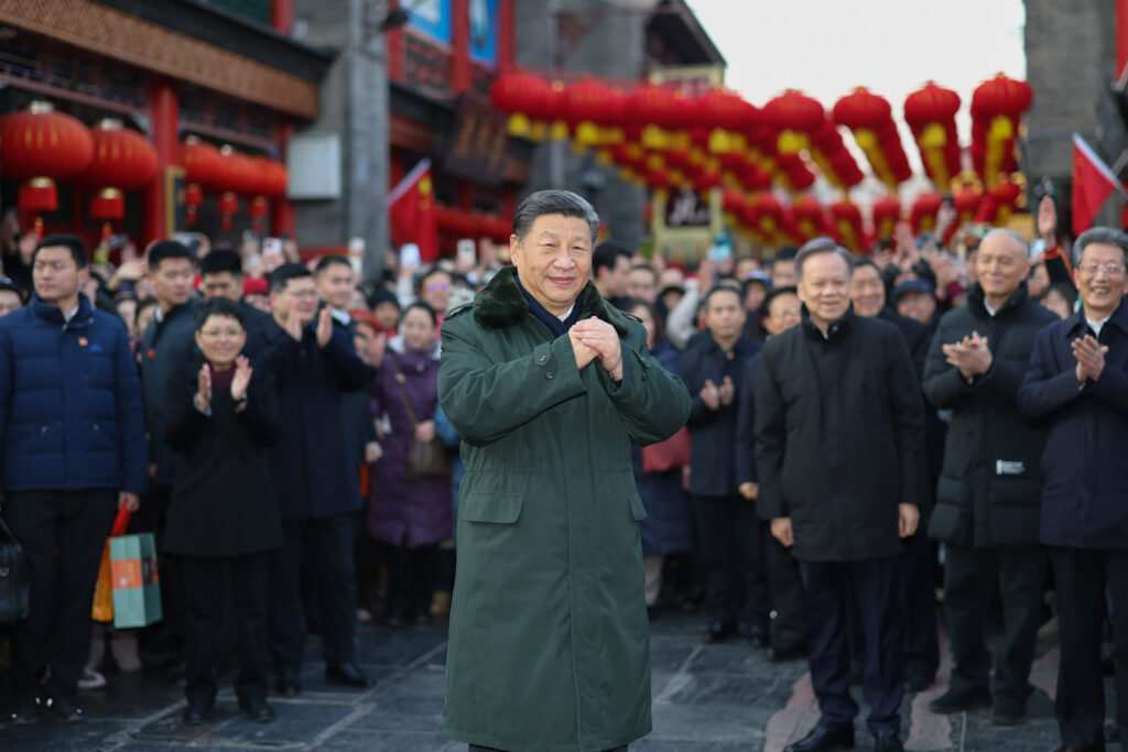 Си Цзиньпин навестил жителей Тяньцзиня в преддверии праздника Весны