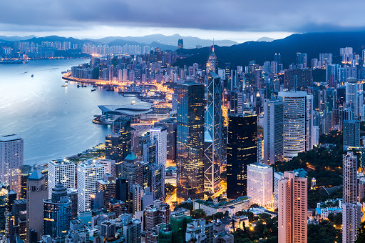 Около 750 000 туристов посетили Гонконг в каникулы по случаю наступления года Дракона