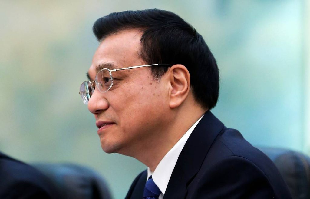 Китайский премьер назвал задачу-максимум создания новых рабочих мест