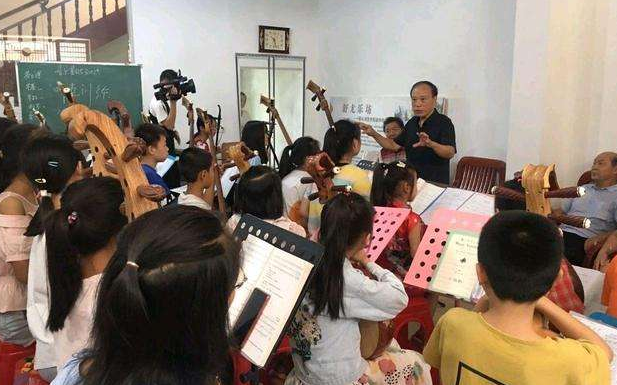«Хористы» по-китайски: как учитель музыки подарил будущее беспризорникам