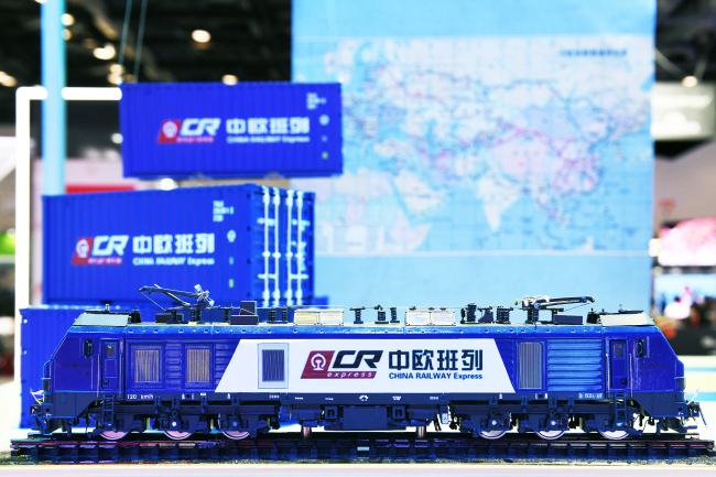 Из Чэнду впервые запущен экспортный поезд B2B трансграничной электронной торговли