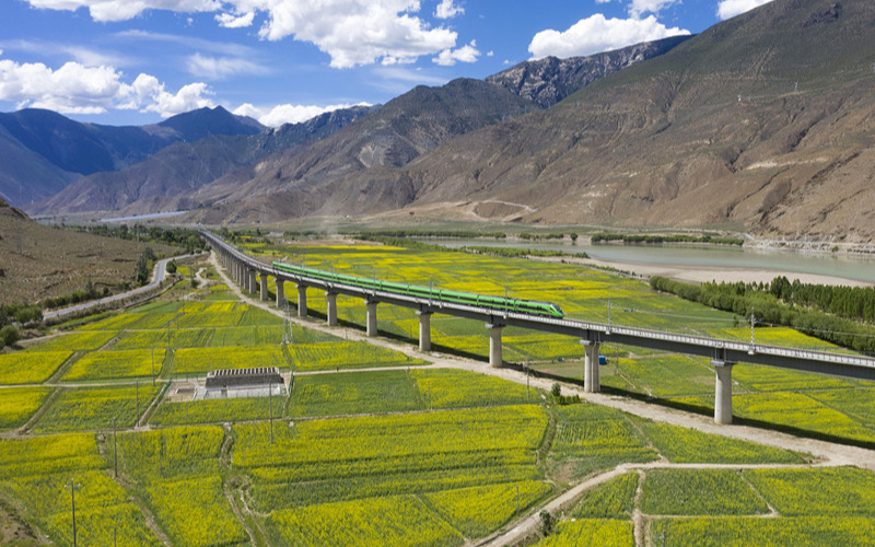 Китай активизирует усилия по улучшению транспортной инфраструктуры в сельских районах