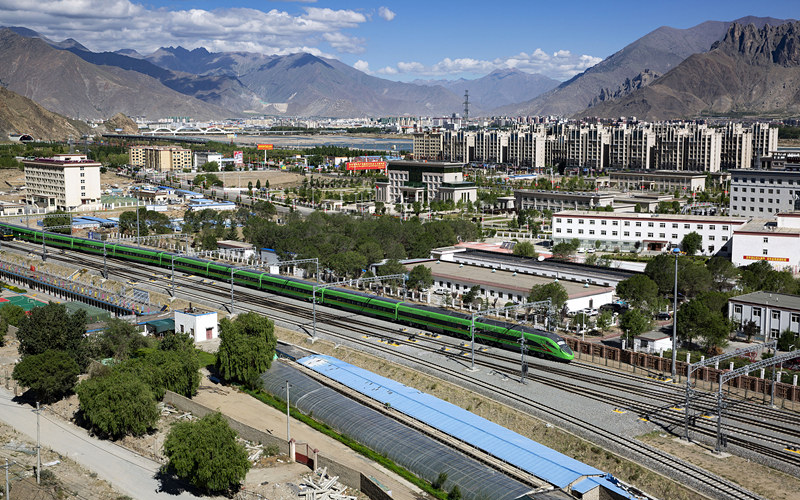25 июня откроется движение по железной дороге Лхаса — Ньингчи в Тибете