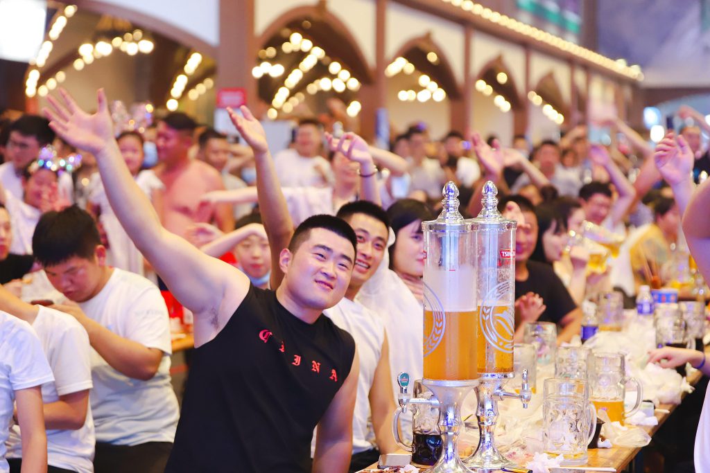В Циндао открылся 31-й международный фестиваль пива