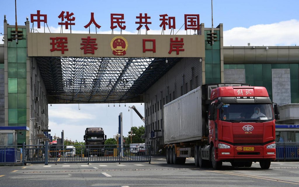 8 января Китай возобновил двустороннее пассажирское сообщение с Россией через пункт пропуска Хуньчунь — Краскино в Приморье