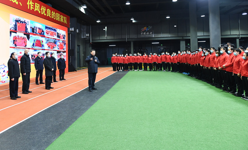 Генеральный секретарь ЦК КПК Си Цзиньпин проинспектировал тренировочную базу «Эрци»