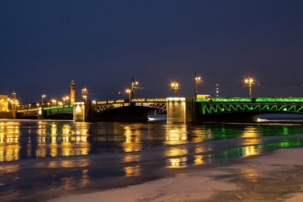 В ночь с 1 на 2 мая 2023 года мосты Петербурга не будут разводить