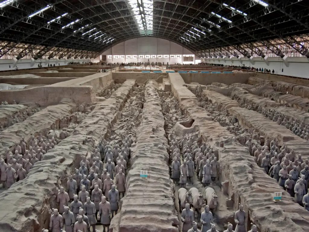 Музей Терракотовой армии императора Цинь Шихуанди ( 秦始皇帝陵博物院 )