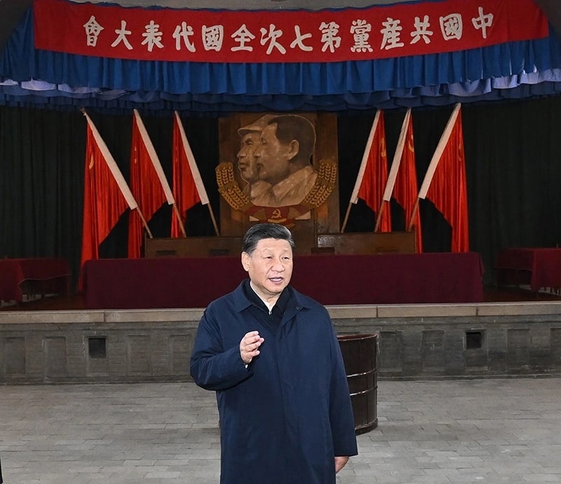 Генеральный секретарь ЦК КПК Си Цзиньпин в четверг подчеркнул необходимость развивать великий дух основания КПК и Яньаньский дух, а также сплоченно бороться за достижение целей и выполнение задач, поставленных на 20-м съезде КПК