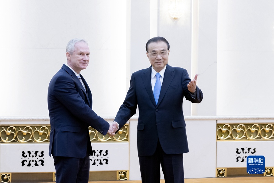 Премьер Госсовета КНР Ли Кэцян в Пекине встретился с председателем 77-й сессии Генеральной Ассамблеи ООН Чабой Кереши