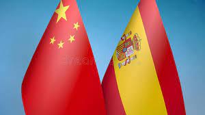 Член Политбюро ЦК КПК, министр иностранных дел КНР Ван И в воскресенье прибыл в Кордову (Испания) и провел там встречу со своим испанским коллегой Хосе Мануэлем Альбаресом