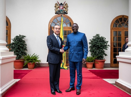Глава канцелярии ЦК КПК по иностранным делам Ван И встретился в Найроби с новым президентом Кении