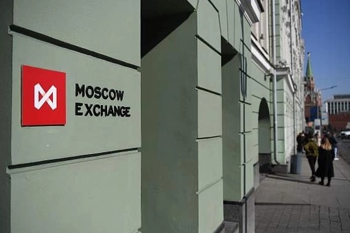 Московская биржа с понедельника запустила на валютном рынке три новых инструмента по паре «китайский юань — российский рубль»