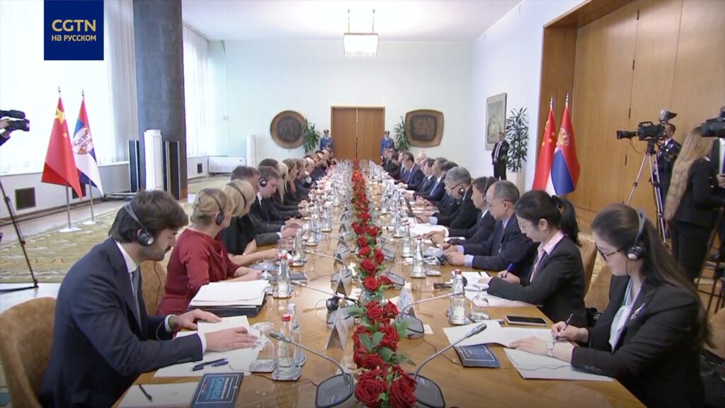председатель КНР Си Цзиньпин провел переговоры с президентом Сербии Александром Вучичем