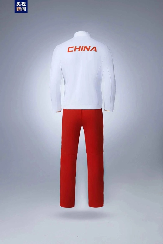 В Пекине показали форму китайской спортивной делегации для церемоний награждения на Олимпиаде в Париже