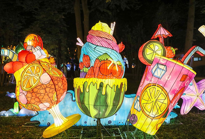 Добро пожаловать в мир света и волшебства!